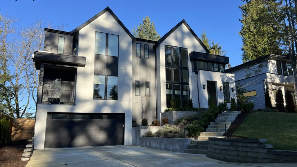 Nice Big White Home With Big Windows