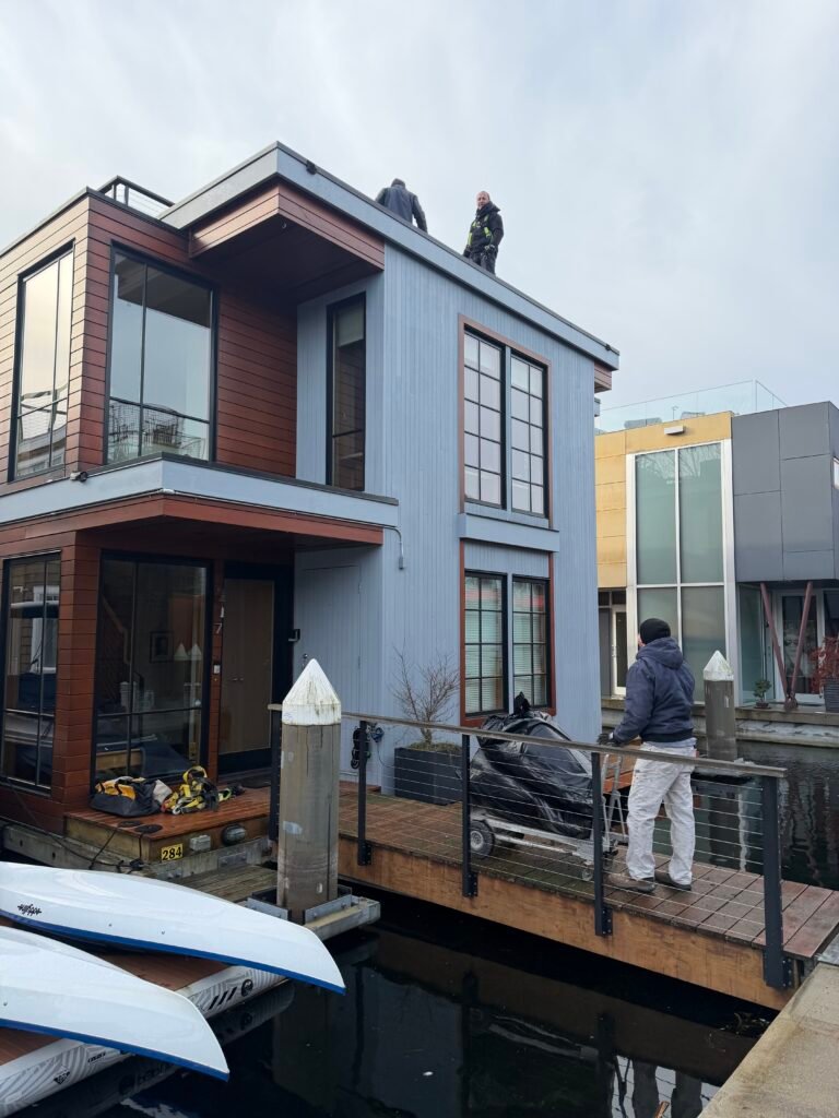 Nice Washington Home On The Water